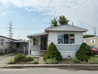 3333 Ravenswood Rd Unit 135, Marysville, MI 48040