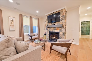 2 Bumblebee Ln Unit G11, Richmond, RI 02898