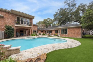 5659 Del Monte Dr, Houston, TX 77056