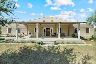 1058 S Smith St, Hebbronville, TX 78361