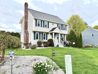 37 Barnes Cir, Marlborough, MA 01752