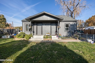 1614 W 4th Ave, Kennewick, WA 99336