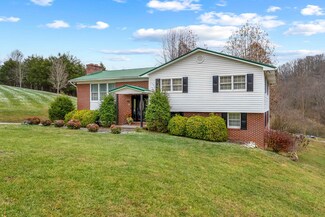 192 Fairmont Dr, Richlands, VA 24641