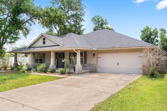 5397 Moose Rd, Milton, FL 32570