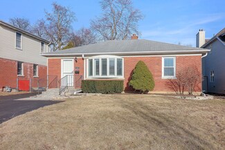 4541 Sterling Rd, Downers Grove, IL 60515
