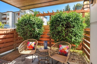 10501 8th Ave NE Unit 117, Seattle, WA 98125