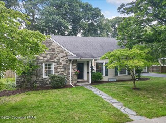 796 Bryant St, Stroudsburg, PA 18360