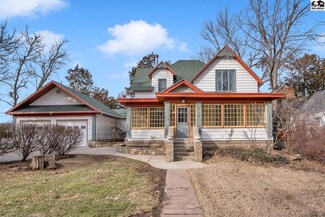 1119 N Walnut St, McPherson, KS 67460