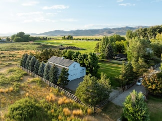 305/309 Buds Way, Picabo, ID 83313