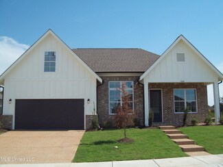 7220 Ravens Ln, Olive Branch, MS 38654