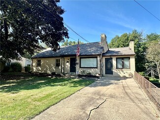 1122 Hartzell Ave, Niles, OH 44446