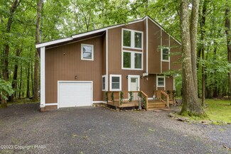 205 Cedar Crest Ct, East Stroudsburg, PA 18301