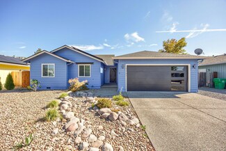 1361 Abby Ln, Grants Pass, OR 97527