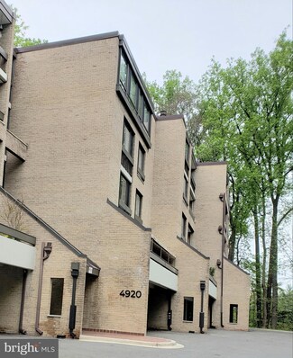 4920 Sentinel Dr, Bethesda, MD 20816
