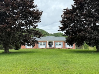 2901 Witten Valley Rd, Tazewell, VA 24651