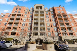 135 Oceana Dr E Unit PH1D, Brooklyn, NY 11235