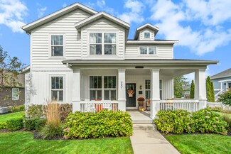 567 Blackstone St, Holland, MI 49423