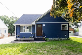 4133 9th St, Des Moines, IA 50313