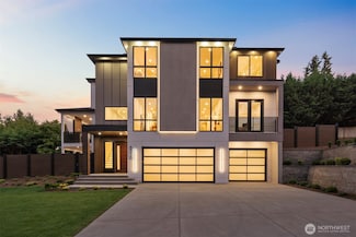 5315 NE 25th St, Renton, WA 98059
