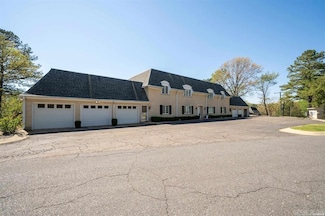 501 Belvedere Dr, Hot Springs National Park, AR 71901