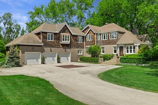 7953 N Range Line Rd, River Hills, WI 53217
