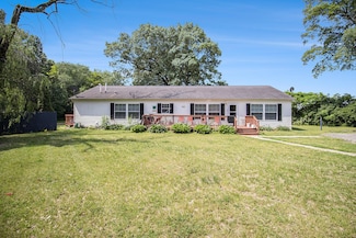 2256 Moulder Dr, Niles, MI 49120