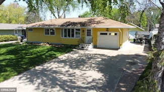 2828 Matilda St, Saint Paul, MN 55113
