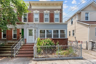 86-90 102nd St, Jamaica, NY 11418