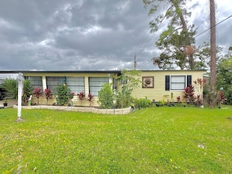 1272 Bunker Hill Dr, Daytona Beach, FL 32119