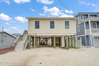 19 Clarence Dr, Manahawkin, NJ 08050