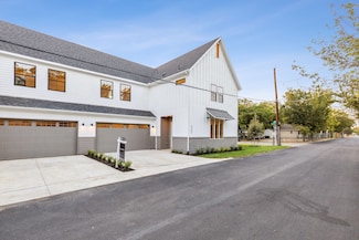 2701 Vilbig Rd, Dallas, TX 75212