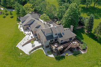 200 Sioux Ct, Galena, IL 61036