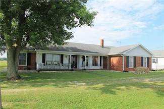 6835 S 700 E, Ladoga, IN 47954