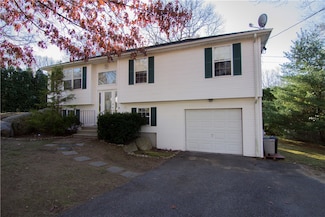 5 Valley Dr, Johnston, RI 02919