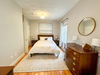 24 Charter St Unit 4, Boston, MA 02113