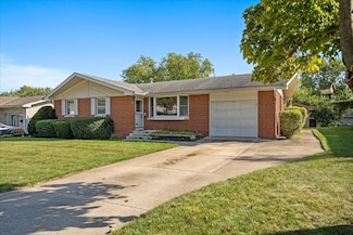 328 W State St, North Aurora, IL 60542