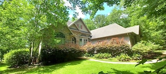 703 Ski Spray Point, Opelika, AL 36804