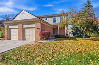 3084 Village Cir, Ann Arbor, MI 48108