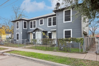 1904 Grainger St, Fort Worth, TX 76110