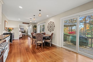 44 Applewood Ln Unit 44, Avon, CT 06001