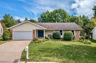 2716 Wood Eagles Dr, Saint Charles, MO 63303