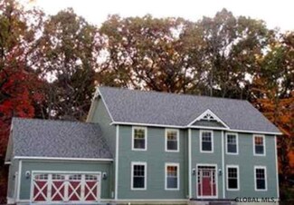 120 Old Niskayuna Rd, Loudonville, NY 12211