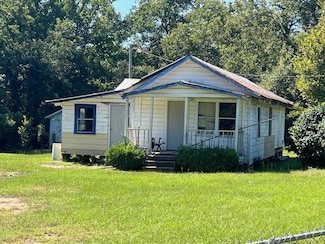 363 W Stiers Ln, Natchez, MS 39120