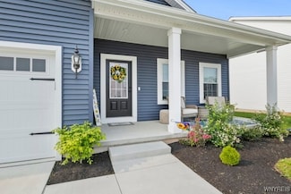 58 Eagleview Dr, Grand Island, NY 14072