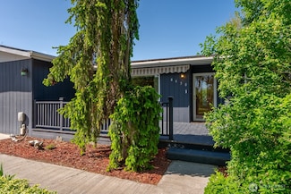 8630 Hillcrest Dr NE, Moses Lake, WA 98837