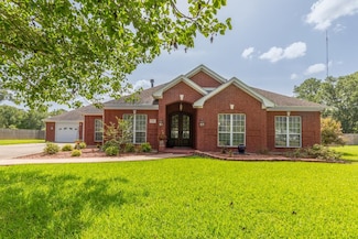 250 Oakland Dr, Vidor, TX 77662
