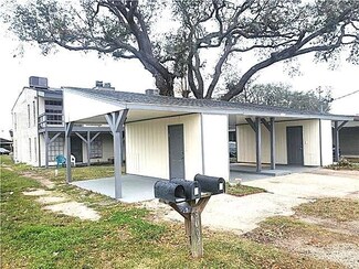 8002 Trapier Ave, New Orleans, LA 70127