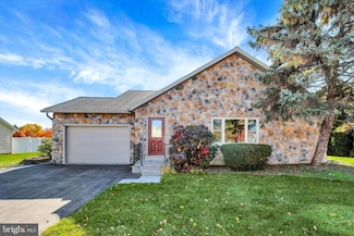 40 Glenwood Dr, Biglerville, PA 17307