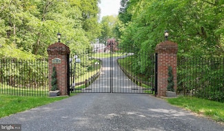 2850 Dunleigh Dr, Dunkirk, MD 20754