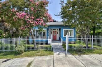 813 Martin Luther King Dr, San Antonio, TX 78203